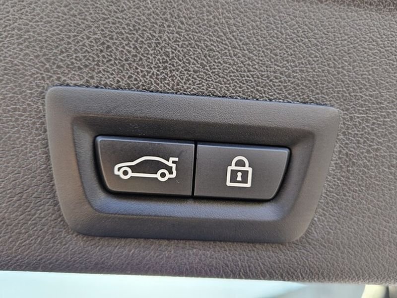 Used 2023 BMW X6 xDrive40i AWD/4WD image 16