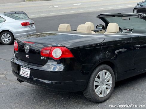Used 2008 Volkswagen Eos 2.0T FWD image 35