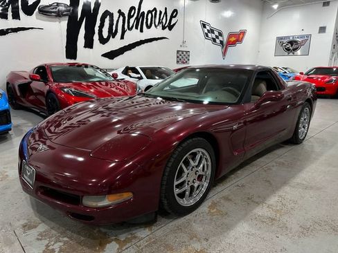 Used 2003 Chevrolet Corvette Coupe w/ Preferred Equipment Group RWD image 25