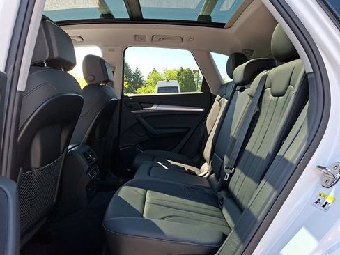Used 2024 Audi Q5 2.0T Premium w/ Convenience Package AWD/4WD image 12