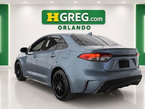 Used 2020 Toyota Corolla SE FWD image 2