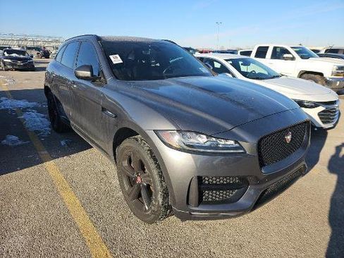 Used 2019 Jaguar F-PACE R-Sport image 2