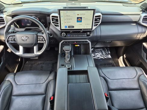 Used 2023 Toyota Tundra Platinum AWD/4WD image 28