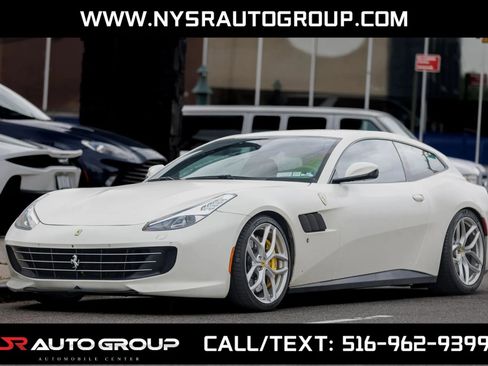 Used 2018 Ferrari GTC4Lusso T RWD image 1