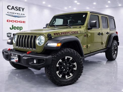 Used 2025 Jeep Wrangler Unlimited Rubicon AWD/4WD image 4