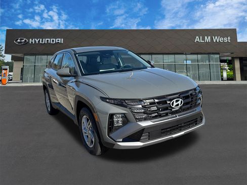 New 2026 Hyundai Tucson SE image 3