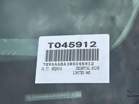 Used 2024 Toyota Sequoia Limited w/ Tow Technology Package AWD/4WD image 14