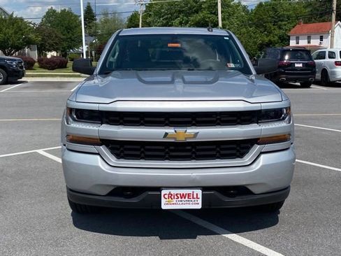 Used 2019 Chevrolet Silverado 1500 Custom w/ Custom Convenience Package AWD/4WD image 8