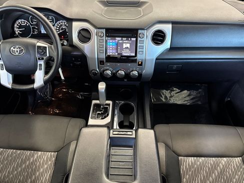 Used 2019 Toyota Tundra SR5 w/ SR5 Upgrade Package AWD/4WD image 13