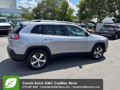 Used 2019 Jeep Cherokee Limited AWD/4WD image 9
