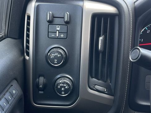 Used 2017 GMC Sierra 1500 Denali w/ Denali Ultimate Package AWD/4WD image 17