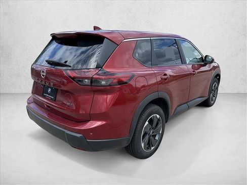 Used 2025 Nissan Rogue SV AWD/4WD image 5