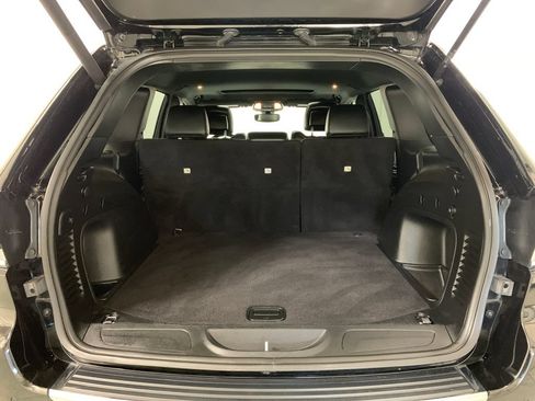 Used 2021 Jeep Grand Cherokee Limited AWD/4WD image 21
