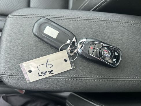 Used 2023 Buick Encore GX Essence w/ Experience Buick Package FWD image 15
