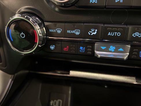 New 2025 Ford F150 Lariat w/ Equipment Group 501A Mid image 13