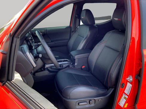 Used 2023 Toyota Tacoma TRD Pro AWD/4WD image 8