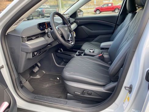 New 2023 Ford Mustang Mach-E Select w/ Comfort Package Lite image 6