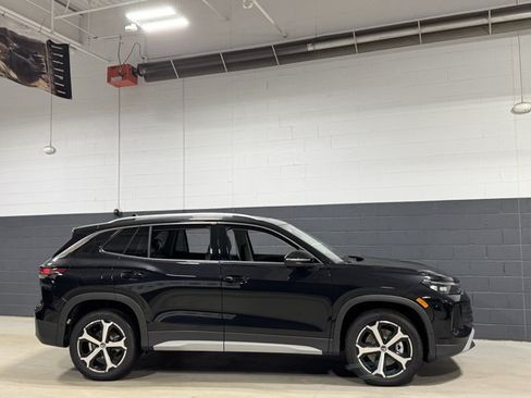 New 2026 Volkswagen Tiguan SE AWD/4WD image 3