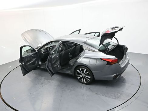 Used 2022 Nissan Altima 2.5 SR image 39