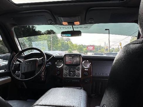 Used 2015 Ford F250 Lariat w/ Chrome Package AWD/4WD image 7