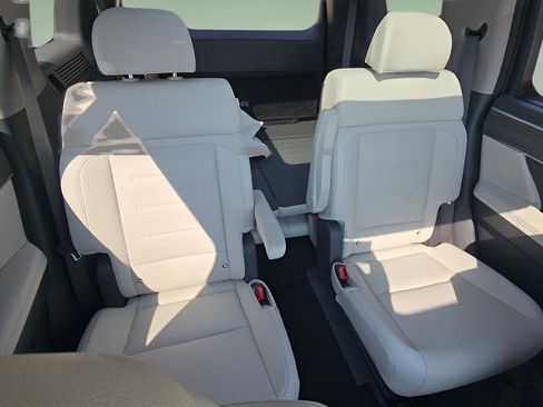New 2026 Hyundai Santa Fe Limited AWD/4WD image 3
