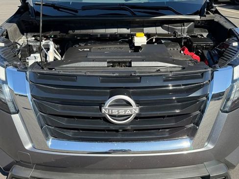 Certified 2023 Nissan Pathfinder Platinum w/ Cargo Package AWD/4WD image 30