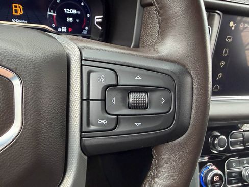 Used 2022 GMC Yukon Denali image 41