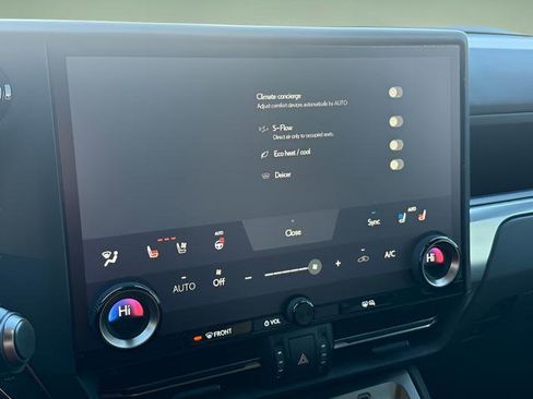 Used 2024 Lexus GX 550 image 41