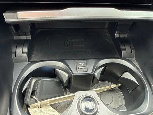 Used 2022 BMW i4 eDrive40 w/ M Sport Package RWD image 20