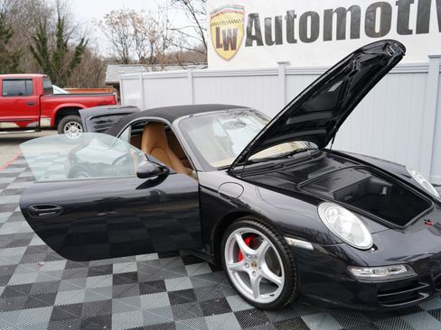 Used 2005 Porsche 911 Carrera image 90
