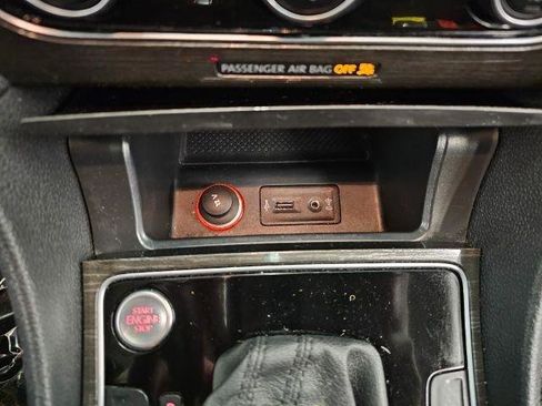 Used 2016 Volkswagen Passat 3.6 SEL Premium image 17