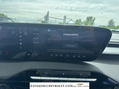 Used 2025 Buick Enclave Sport Touring w/ Power Package AWD/4WD image 14