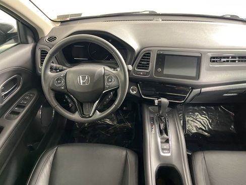 Used 2020 Honda HR-V Touring image 5