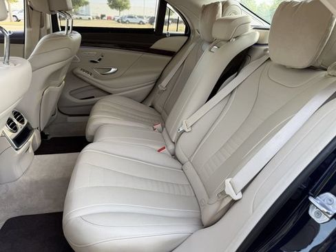 Used 2020 Mercedes-Benz S 560 4MATIC Sedan w/ Premium Package image 27