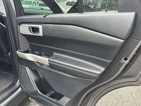 Certified 2022 Ford Explorer Limited w/ Equipment Group 301A image 13