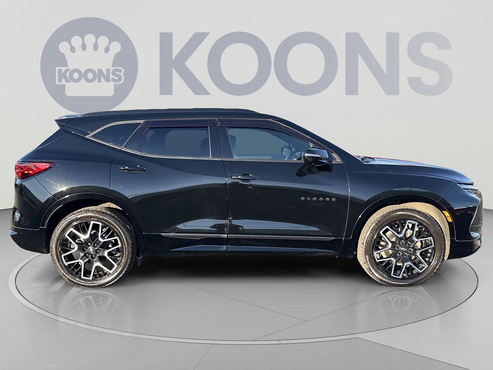 Used 2023 Chevrolet Blazer RS w/ Driver Confidence II Package AWD/4WD image 12