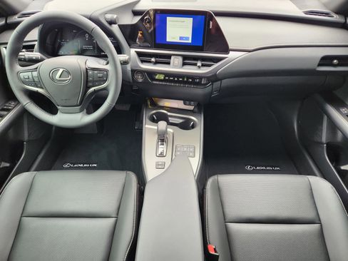 New 2026 Lexus UX 300h FWD image 17