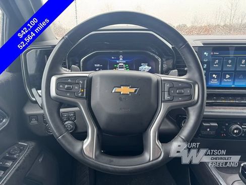 Used 2023 Chevrolet Silverado 1500 LTZ w/ Z71 Off-Road Package AWD/4WD image 18