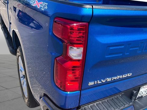 Used 2023 Chevrolet Silverado 1500 Custom AWD/4WD image 28