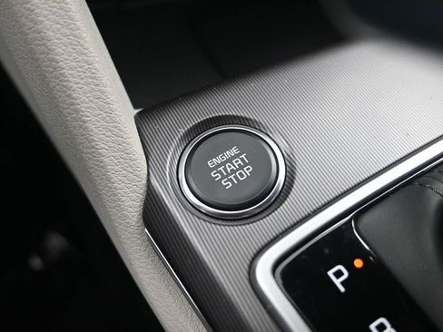 Certified 2026 Kia Sportage EX image 25