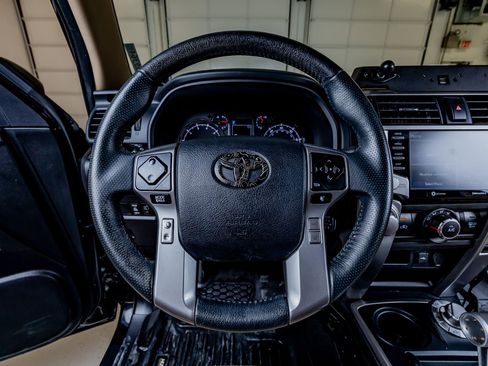 Used 2020 Toyota 4Runner SR5 image 17