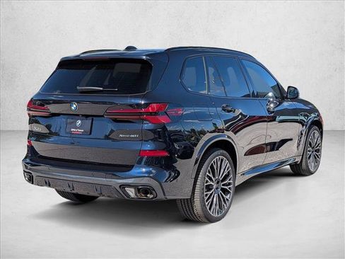 New 2026 BMW X5 xDrive40i w/ M Sport Package AWD/4WD image 2