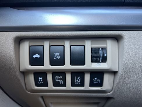 Used 2016 Subaru Legacy 2.5i Limited image 31