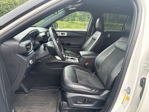 Used 2022 Ford Explorer ST-Line w/ Class IV Trailer Tow Package RWD image 11