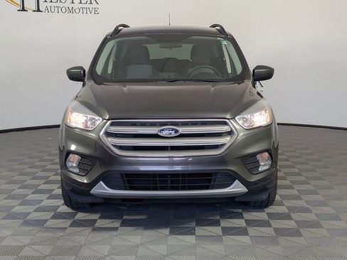 Used 2018 Ford Escape SE w/ SE Sync 3 Package FWD image 3