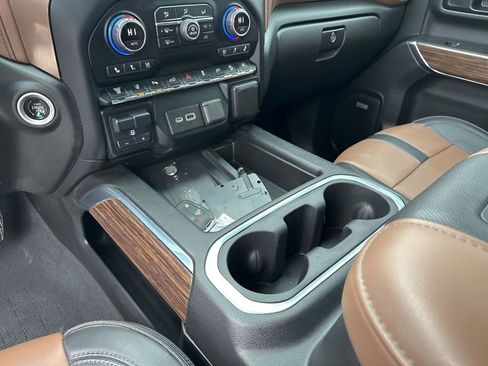 Used 2021 Chevrolet Silverado 2500 High Country w/ Z71 Off-Road Package image 36