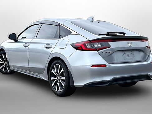 Used 2022 Honda Civic EX-L image 9