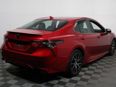 Used 2024 Toyota Camry SE image 7