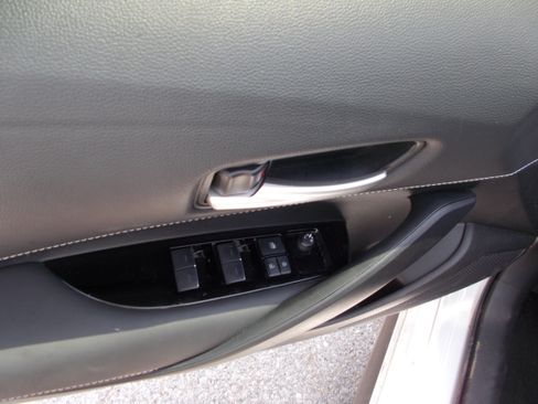 Used 2022 Toyota Corolla SE image 18