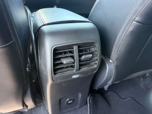 Used 2025 Ford Escape ST-Line Select AWD/4WD image 14
